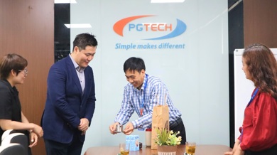 Mr. In Lee , đại diện hãng thiết bị PCCC Fesco Hàn Quốc thăm PGTECH